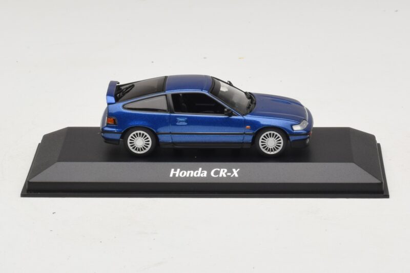 Honda CR-X Blue Metallic Maxichamps 1:43 Honda CR-X Blue Metallic Maxichamps 1:43 940161520 Kov