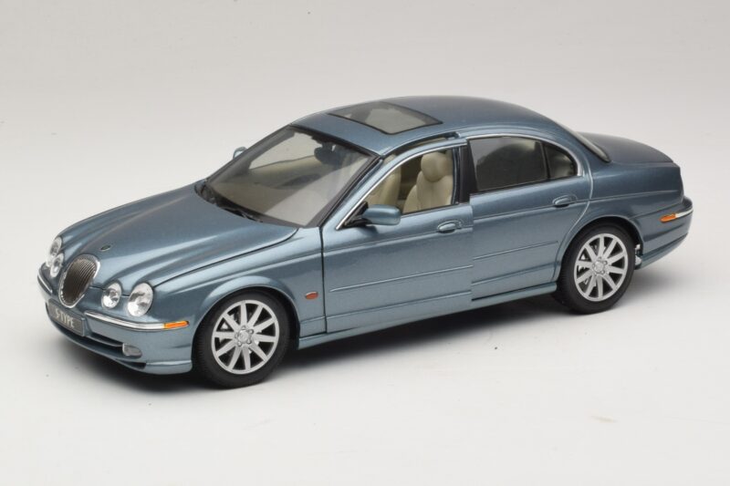 Jaguar S-Type X200 Modrý Maisto 1:18 31865 Kov