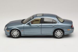 Jaguar S-Type X200 Modrý Maisto 1:18 31865 Kov – obrázok 4 z 8