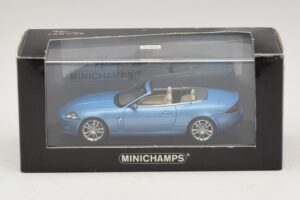 Jaguar XK X150 Kabriolet Svetlo Modrá Metalíza Minichamps 1:43 400130530 Kov – obrázok 5 z 5