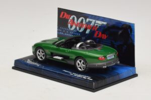 Jaguar XKR X100 Roadster Die Another Day Minichamps 1:43 045149 Kov – obrázok 3 z 5