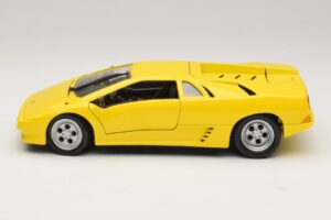 Lamborghini Diablo Žltý Maisto 1:18 32803 Kov – obrázok 4 z 8