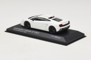 Lamborghini Gallardo LP550-2 Tricolore Biely Minichamps 1:43 400103801 Kov – obrázok 3 z 5