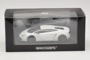 Lamborghini Gallardo LP550-2 Tricolore Biely Minichamps 1:43 400103801 Kov – obrázok 5 z 5