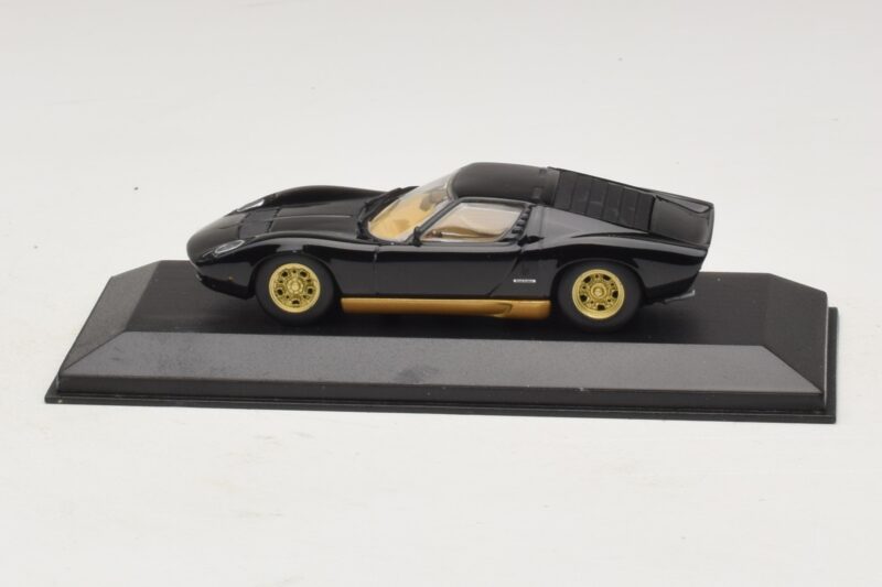 Lamborghini Miura P400 Čierny Minichamps 1:43 430103004 Kov