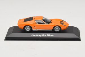 Lamborghini Miura P400 Oranžový Maxichamps 1:43 940103001 Diecast