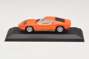 Lamborghini Miura P400 Oranžová Minichamps 1:43 430103002 Kov