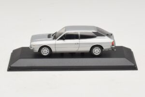 Lancia Beta HPE Strieborný Minichamps 1:43 400125711 Kov