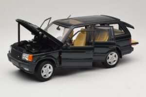 Land Rover Range Rover P38A 4.6 HSE Zelená Metalíza AUTOart 1:18 70010 Kov – obrázok 2 z 8