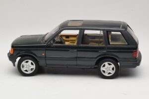 Land Rover Range Rover P38A 4.6 HSE Zelená Metalíza AUTOart 1:18 70010 Kov – obrázok 4 z 8