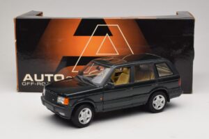 Land Rover Range Rover P38A 4.6 HSE Zelená Metalíza AUTOart 1:18 70010 Kov – obrázok 8 z 8