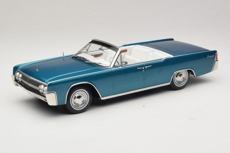 Lincoln Continental Convertible Tyrkysová Metalíza KK-Scale 1:18 KKDC181524 Kov