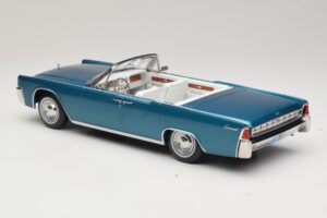 Lincoln Continental Convertible Tyrkysová Metalíza KK-Scale 1:18 KKDC181524 Kov – obrázok 6 z 7