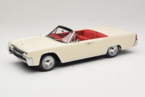Lincoln Continental Convertible Biely John F. Kennedy KK-Scale 1:18 KKDC181523 Kov