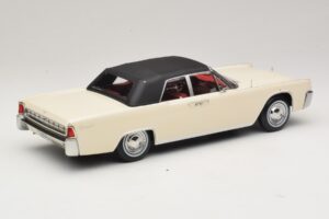 Lincoln Continental Convertible Biely John F. Kennedy KK-Scale 1:18 KKDC181523 Kov – obrázok 3 z 7