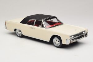 Lincoln Continental Convertible Biely John F. Kennedy KK-Scale 1:18 KKDC181523 Kov – obrázok 5 z 7