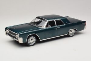 Lincoln Continental Tmavo Zelená Metalíza Matrix Reloaded & Revolutions KK-Scale 1:18 KKDC181481 Kov