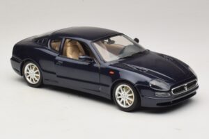 Maserati 3200 GT Modrá Bburago 1:18 3371-P1 Kov – obrázok 6 z 8