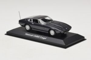 Maserati Ghibli Hnedá Metalíza Maxichamps 1:43 940123320 Diecast – obrázok 3 z 5