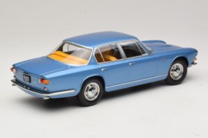 Maserati Quattroporte I Svetlo Modrá Metalíza KK-Scale 1:18 KKDC181514 Kov – obrázok 2 z 6