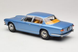 Maserati Quattroporte I Svetlo Modrá Metalíza KK-Scale 1:18 KKDC181514 Kov – obrázok 5 z 6