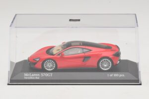 McLaren 570GT Vermillion Red Minichamps 1:43 537154522 Diecast – obrázok 4 z 5