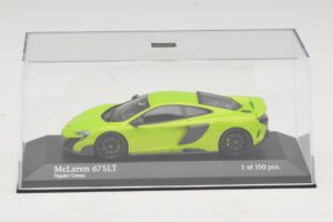McLaren 675LT Napier Green Minichamps 1:43 537154422 Diecast – obrázok 4 z 5