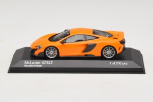 McLaren 675LT Oranžový Minichamps 1:43 537154421 Diecast