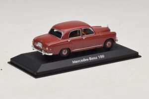 Mercedes 180 W120 Červený Maxichamps 1:43 940033101 Diecast – obrázok 2 z 5