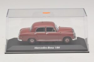 Mercedes 180 W120 Červený Maxichamps 1:43 940033101 Diecast – obrázok 4 z 5