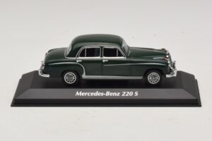 Mercedes 220 S W180 Tmavozelený Maxichamps 1:43 940033001 Diecast