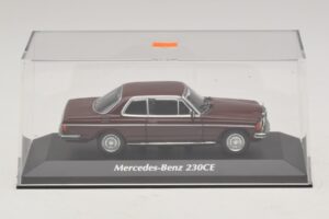 Mercedes 230 CE C123 Červený Maxichamps 1:43 940032221 Diecast – obrázok 4 z 5