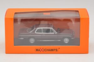 Mercedes 230 CE C123 Červený Maxichamps 1:43 940032221 Diecast – obrázok 5 z 5