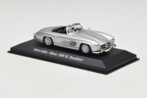 Mercedes 300 SL W198 Roadster Strieborný Maxichamps 1:43 940039030 Diecast – obrázok 3 z 5