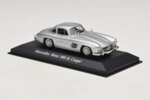 Mercedes 300 SL W198 Strieborný Maxichamps 1:43 940039000 Diecast – obrázok 3 z 5