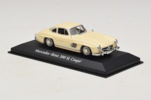 Mercedes 300 SL W198 Biely Maxichamps 1:43 940039002 Diecast – obrázok 3 z 5