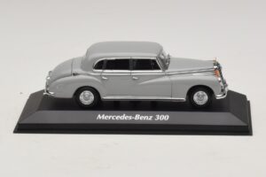 Mercedes 300 W186 Šedý Maxichamps 1:43 940039061 Diecast