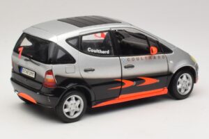 Mercedes A-Class W168 D. Coulthard Strieborná Maisto 1:18 35841 Kov – obrázok 3 z 8