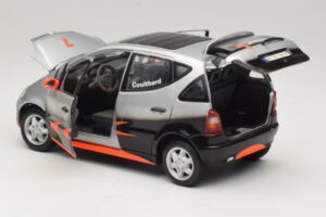 Mercedes A-Class W168 D. Coulthard Strieborná Maisto 1:18 35841 Kov – obrázok 5 z 8