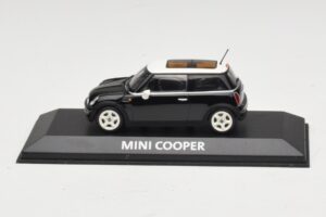 Mini Cooper S R53 Čierny S Panoramatickou Strechou Minichamps 1:43 MINI022 Kov