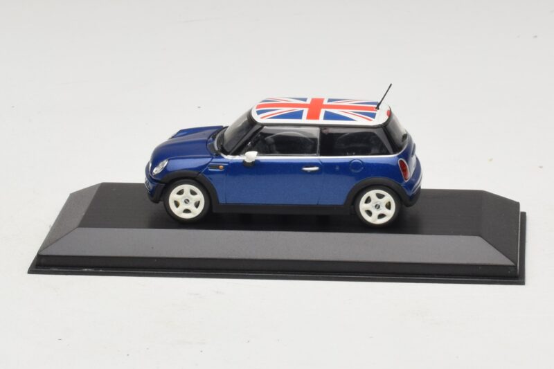 Mini Cooper S R53 Modrý S Britskou Vlajkou Minichamps 1:43 Mini Cooper S R53 Modrý S Britskou Vlajkou Minichamps 1:43 MINI026 Diecast