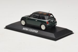 Mini Cooper S R53 Tmavozelený S Čiernou Strechou Minichamps 1:43 MINI023 Kov – obrázok 3 z 5