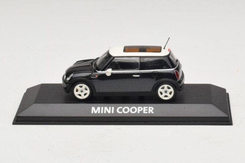 Mini Cooper S R53 Tmavozelený S Panoramatickou Strechou Minichamps 1:43 MINI015 Diecast
