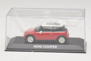 Mini Cooper S R53 Červený S Panoramatickou Strechou Minichamps 1:43 MINI024 Diecast – obrázok 4 z 5