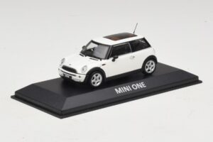 Mini Cooper S R53 Biely S Panoramatickou Strechou Minichamps 1:43 MINI020 Diecast – obrázok 2 z 5