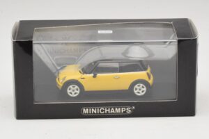 Mini Cooper S R53 Žltý S Čiernou Strechou Minichamps 1:43 MINI031 Kov – obrázok 4 z 4
