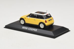 Mini Cooper S R53 Žltý So Žltou Panoramatickou Strechou Minichamps 1:43 MINI029 Diecast – obrázok 3 z 4