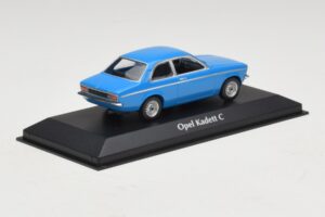 Opel Kadett C Modrý Maxichamps 1:43 940045601 Diecast – obrázok 2 z 5