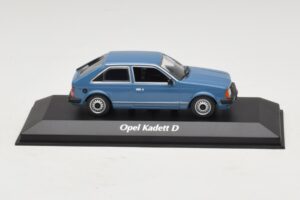 Opel Kadett D Modrý Maxichamps 1:43 940044100 Diecast