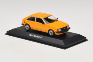 Opel Kadett D Oranžový Maxichamps 1:43 940044101 Kov – obrázok 3 z 5